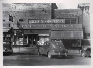 Durg store, 1940