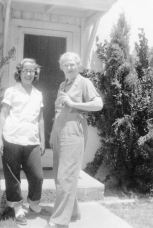 Sue Applegate with grandmother Grace Daniel Applegate (Bobbie) Aug. 1952